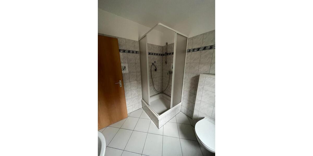 Etagenwohnung Bernsdorf - 3 Zimmer, 59 m&sup2;, 300&euro; | Angebot:24598516