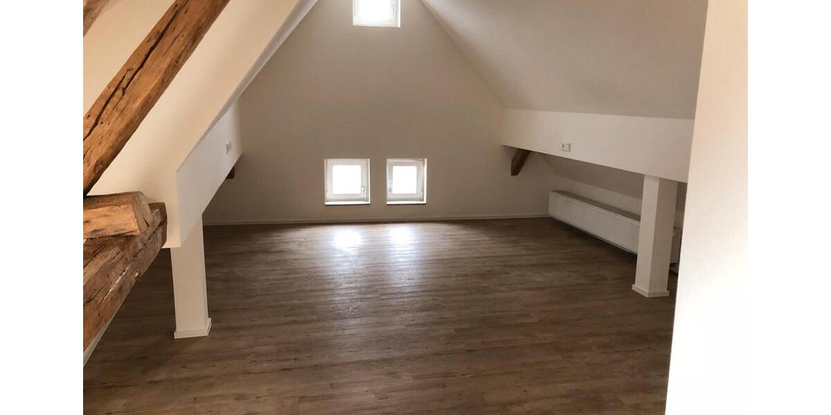 Dachgeschoßwohnung Eislingen (Fils) - 2 Zimmer, 65 m&sup2;, 1.000&euro; | Angebot:24563636