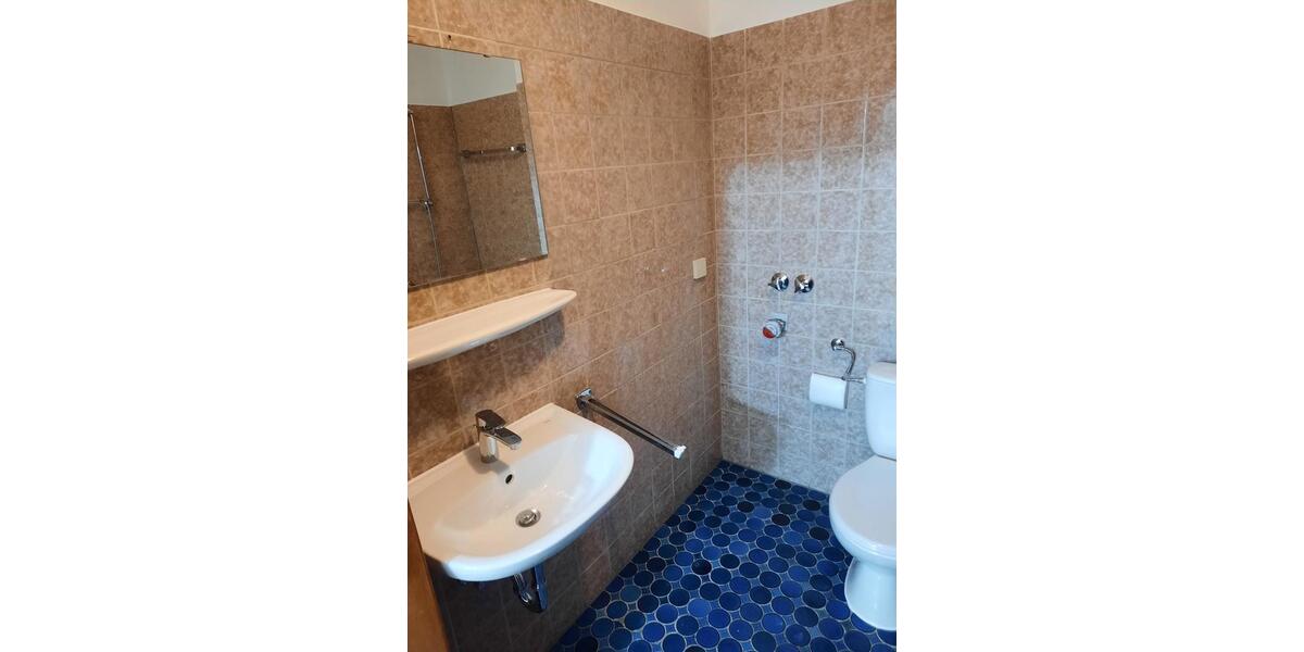 Erdgeschoßwohnung Offenbach am Main Bieber - 3 Zimmer, 94 m&sup2;, 1.000&euro; | Angebot:26039336