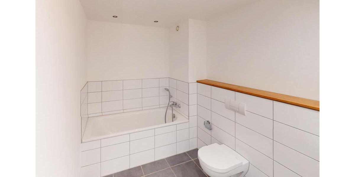 Erdgeschoßwohnung Düsseldorf Stadtbezirk 7 - 3 Zimmer, 101 m&sup2;, 1.989&euro; | Angebot:25790782