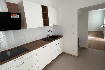 Kernsanierte 3 ZKB zimmer