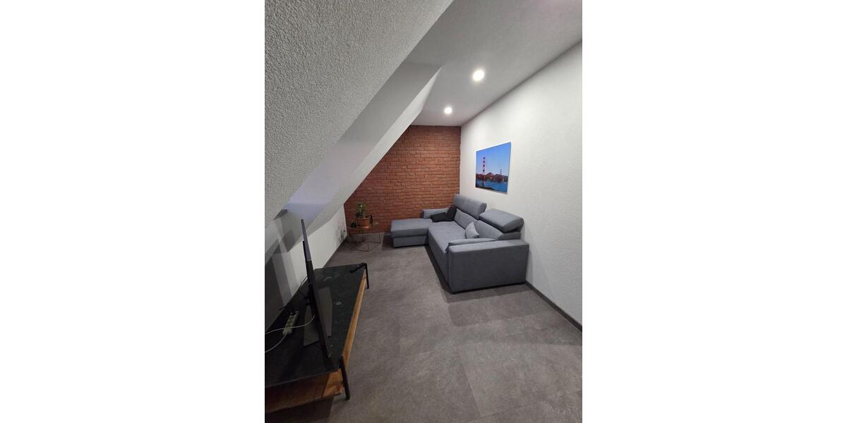 Dachgeschoßwohnung Margetshöchheim - 3 Zimmer, 78 m&sup2;, 1.250&euro; | Angebot:24371677