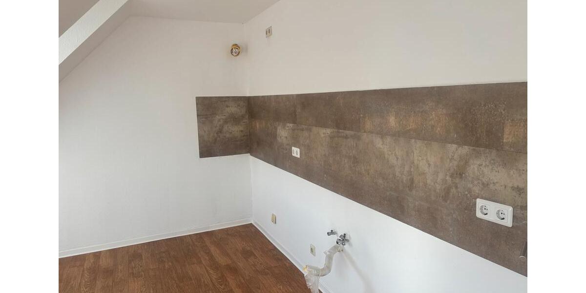 Dachgeschoßwohnung Geithain - 2 Zimmer, 60 m&sup2;, 340&euro; | Angebot:25907608