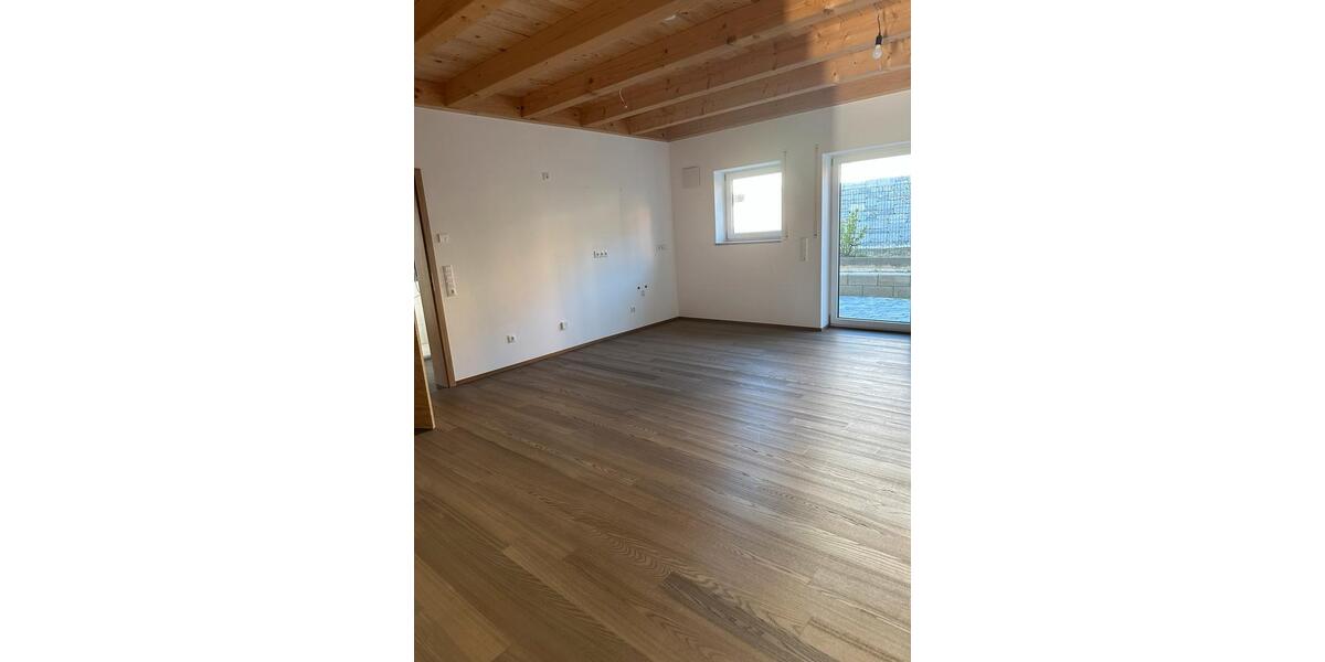 Bungalow Pemfling - 5 Zimmer, 150 m&sup2;, 10&euro; | Angebot:26440581