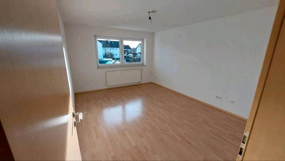 Etagenwohnung Marktoberdorf - 4 Zimmer, 104 m&sup2;, 1.300&euro; | Angebot:25945375