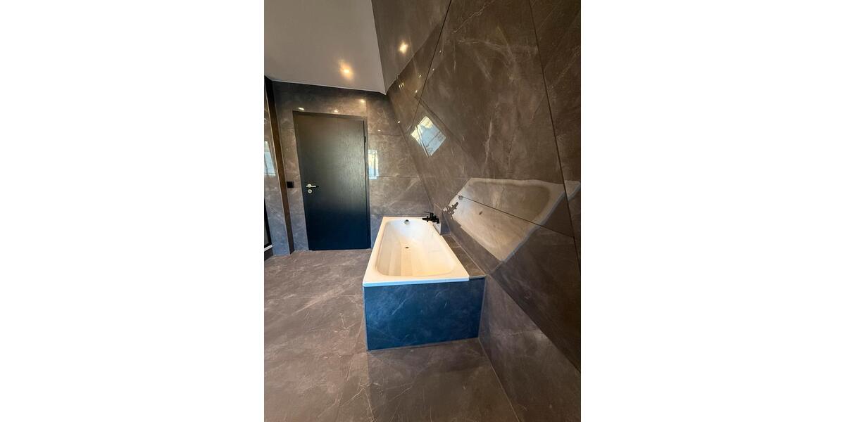 Dachgeschoßwohnung Werl - 4 Zimmer, 125 m&sup2;, 1.200&euro; | Angebot:26538368