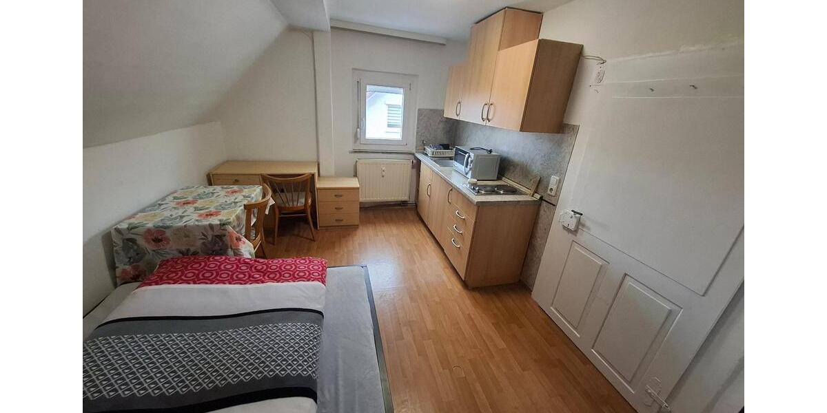 Dachgeschoßwohnung Wernberg-Köblitz Köblitz - 1 Zimmer, 18 m&sup2;, 220&euro; | Angebot:24748438