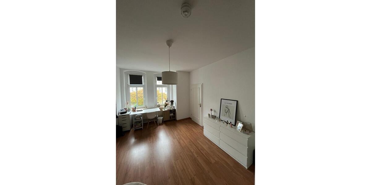 Etagenwohnung Zwickau Zwickau-Nord - 1 Zimmer, 35 m&sup2;, 280&euro; | Angebot:26215163