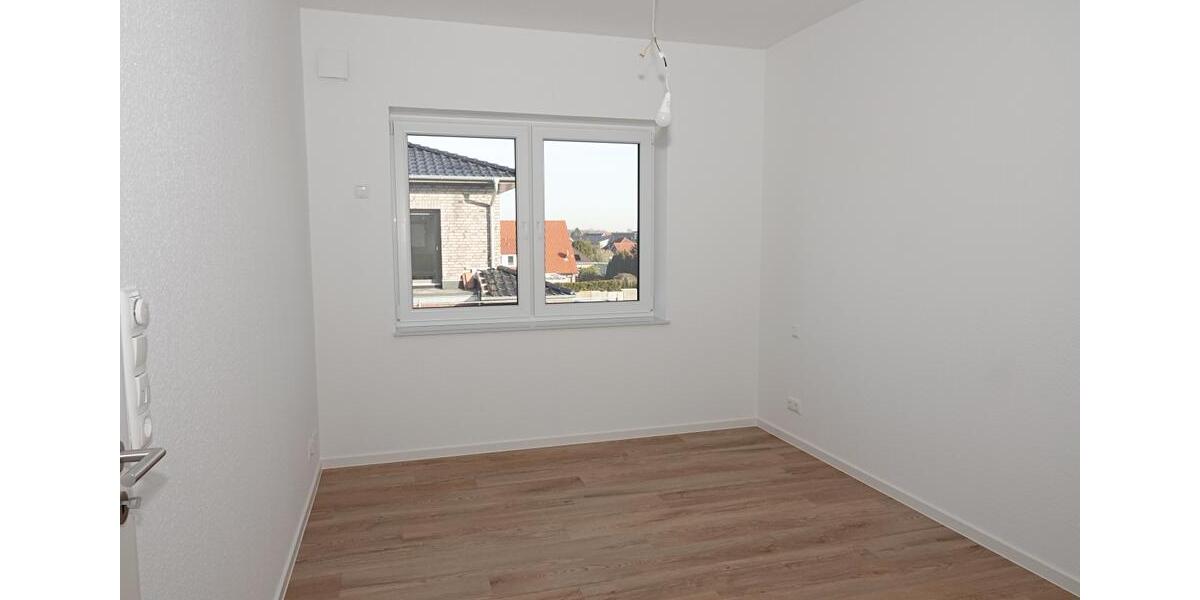 Dachgeschoßwohnung Wiesmoor - 3 Zimmer, 72 m&sup2;, 830&euro; | Angebot:24862207