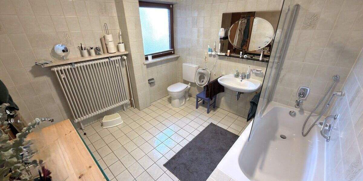 Saniertes Reihenmittelhaus mit eigenem Garten in ruhiger, dennoch zentraler Wohnlage! 3 zimmer