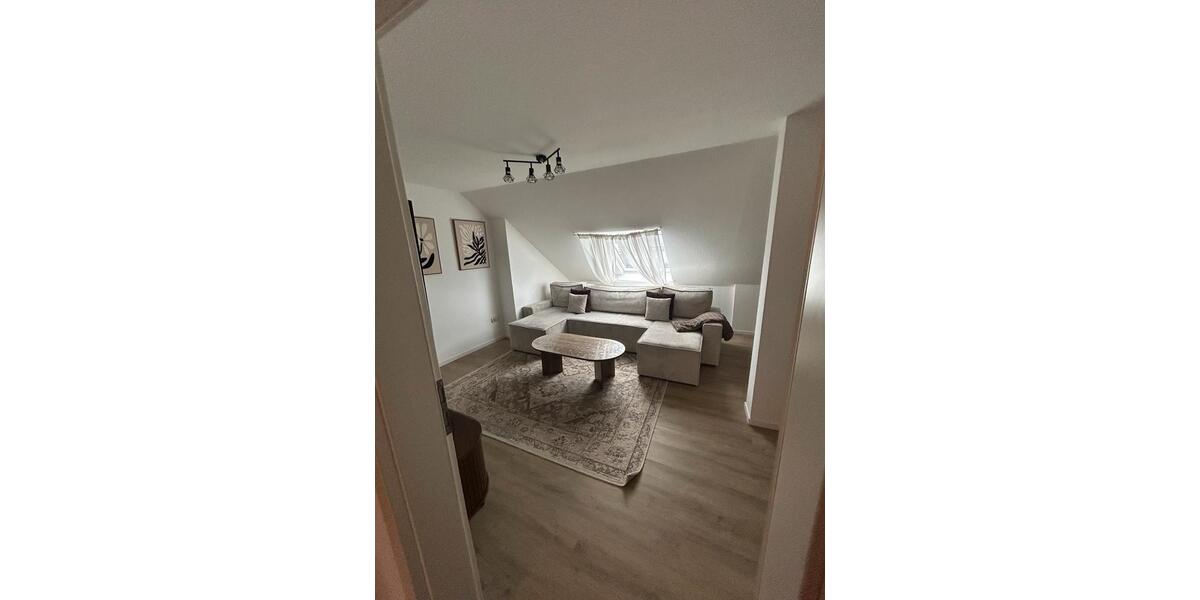 Dachgeschoßwohnung Arnsberg Obereimer - 3 Zimmer, 68 m&sup2;, 550&euro; | Angebot:25933021