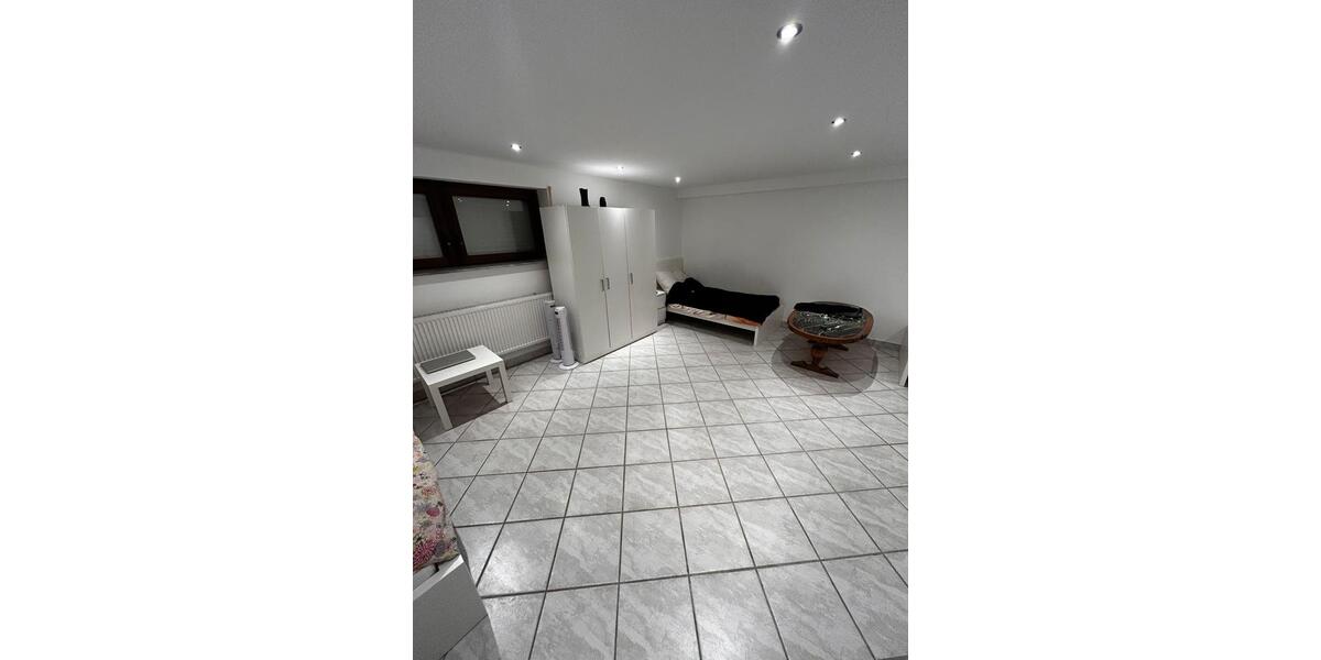 Etagenwohnung Biblis - 2 Zimmer, 85 m&sup2;, 600&euro; | Angebot:24707392