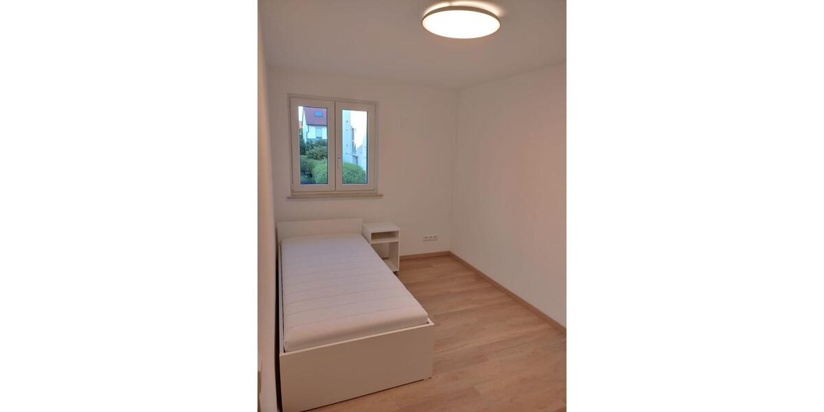 Wohnen auf Zeit Gerlingen - 1 Zimmer, 12 m&sup2;, 750&euro; | Angebot:26696024