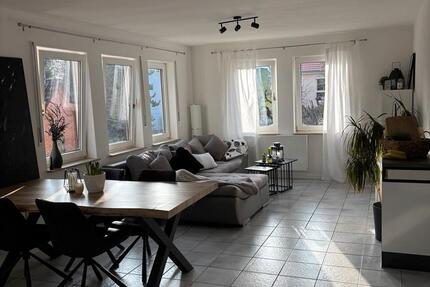 Wohnung Schrozberg - 2 Zimmer, 75 m&sup2;, 800&euro; | Angebot:25421006