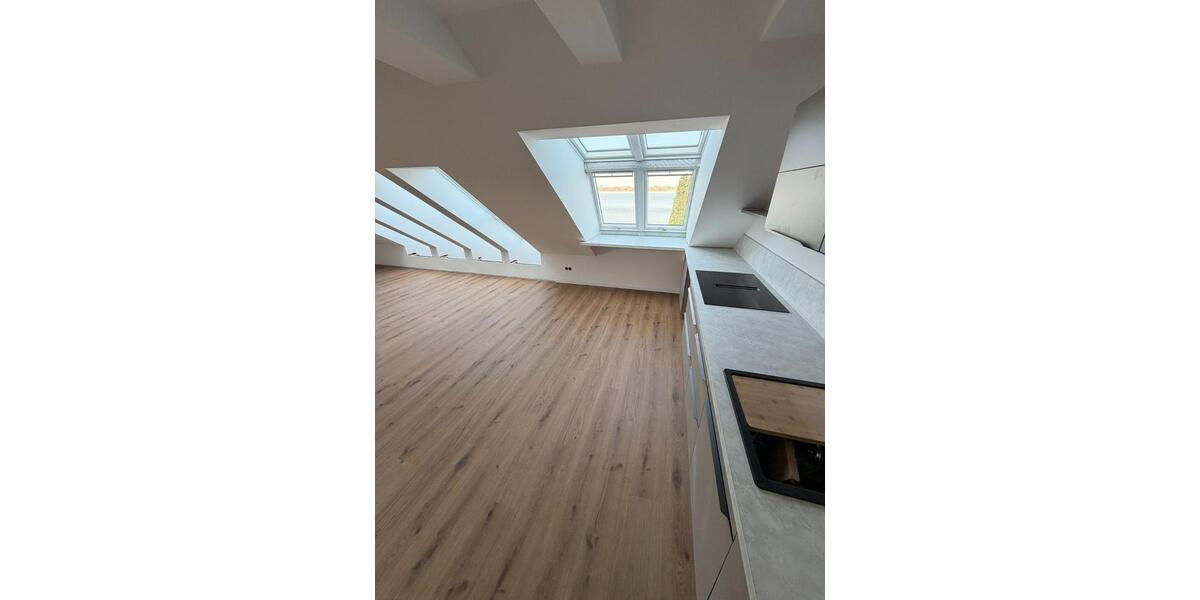 Dachgeschoßwohnung Fahrdorf - 3 Zimmer, 92 m&sup2;, 1.525&euro; | Angebot:25931741