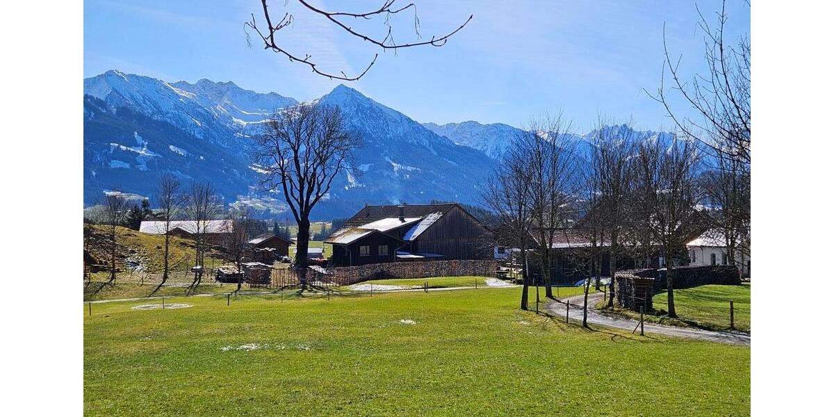 Dachgeschoßwohnung Sonthofen - 2 Zimmer, 74 m&sup2;, 1.400&euro; | Angebot:25254945