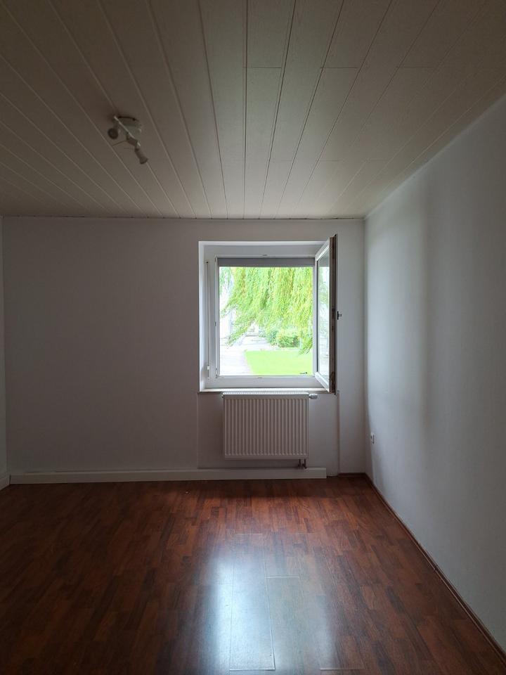 Schöne 2 Zimmer Erdgeschoßwohnung mit Einbauküche