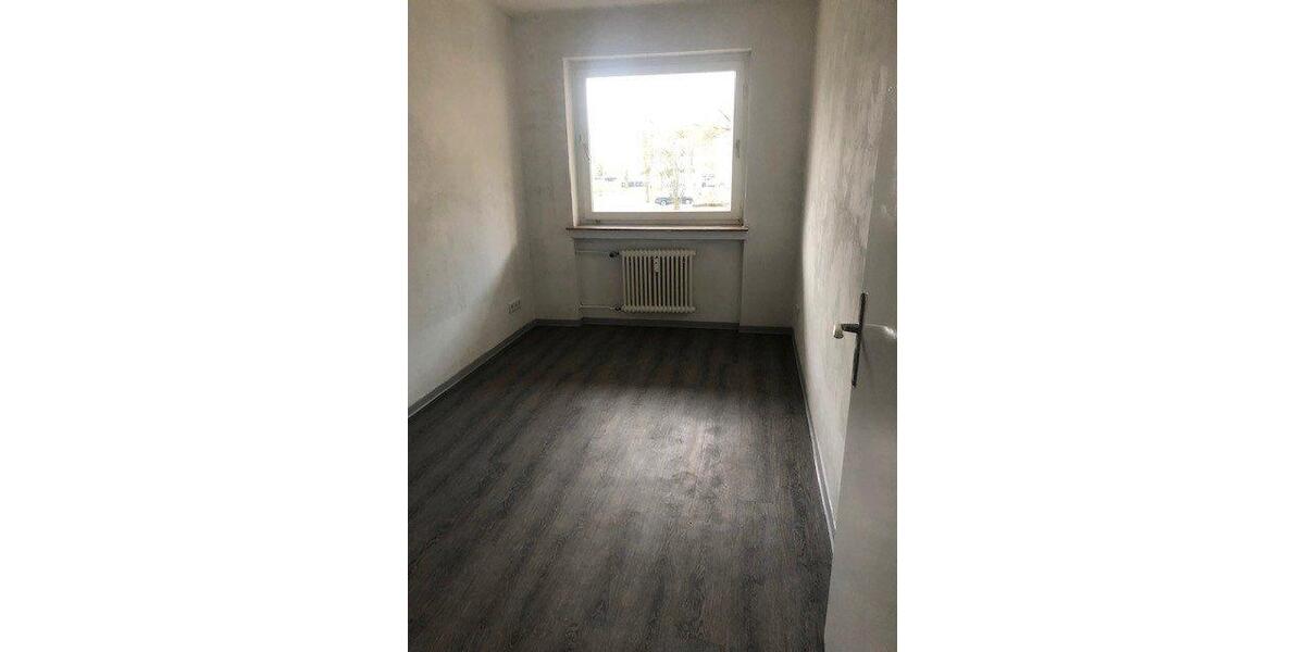 Etagenwohnung Baunatal - 4 Zimmer, 110 m&sup2;, 930&euro; | Angebot:26665469
