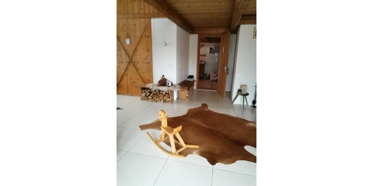 Wohnen auf Zeit Hausham - 5 Zimmer, 200 m&sup2;, 2.600&euro; | Angebot:26228960