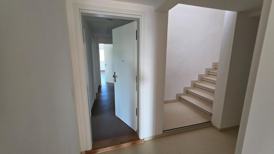 Etagenwohnung Deggendorf - 4 Zimmer, 101 m&sup2;, 980&euro; | Angebot:24562918