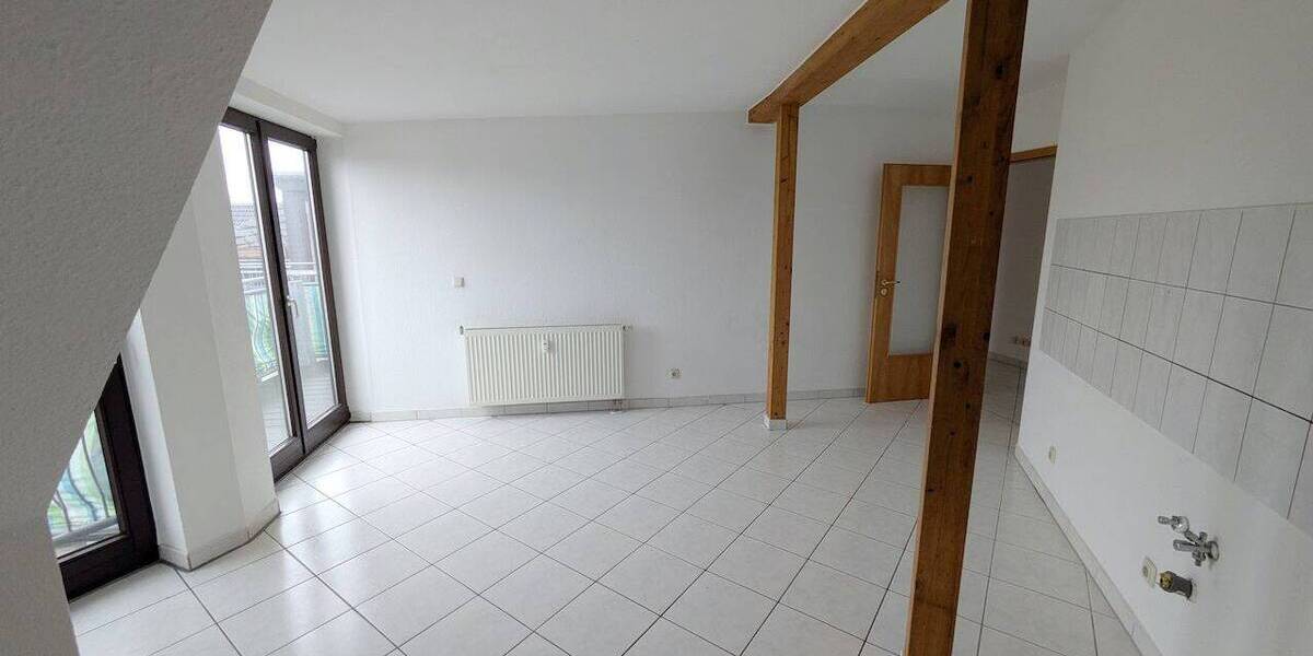 Etagenwohnung Zwickau Innenstadt - 4 Zimmer, 95 m&sup2;, 620&euro; | Angebot:26779409