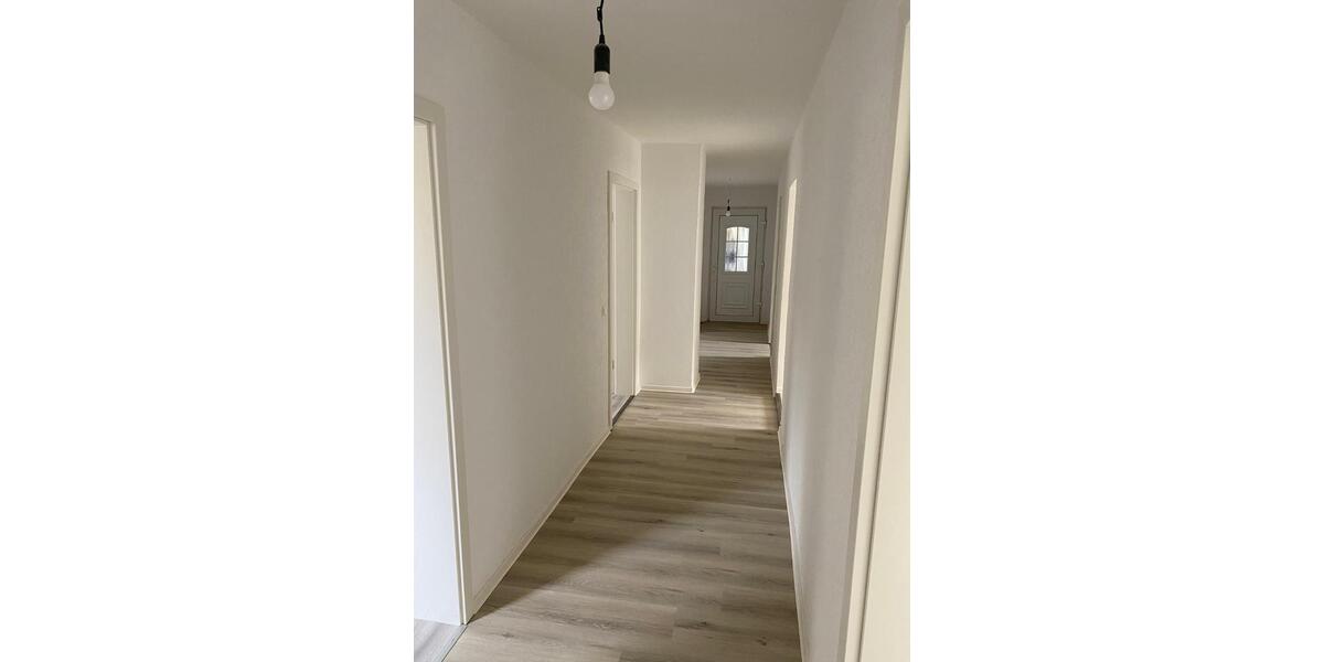 Etagenwohnung Tuttlingen - 5 Zimmer, 101 m&sup2;, 990&euro; | Angebot:24480041