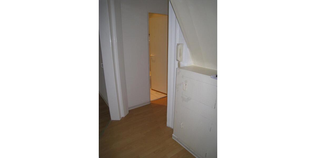 Dachgeschoßwohnung Wiesbaden Bierstadt - 2 Zimmer, 35 m&sup2;, 550&euro; | Angebot:26413112
