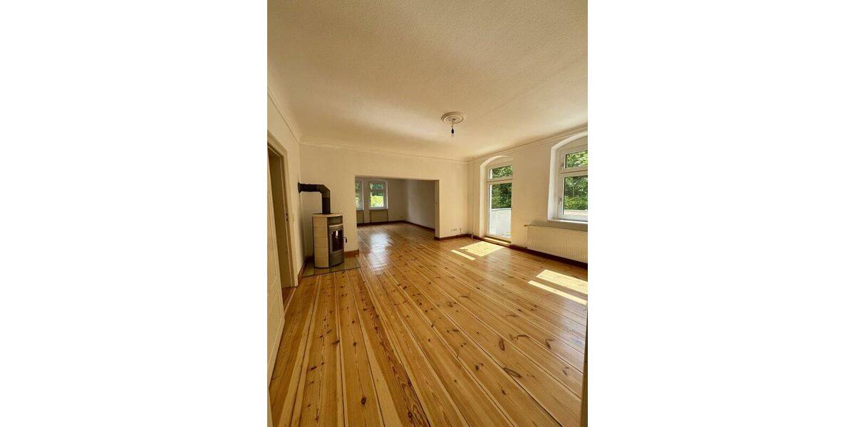 Etagenwohnung Eberswalde - 4 Zimmer, 127 m&sup2;, 1.300&euro; | Angebot:26891756