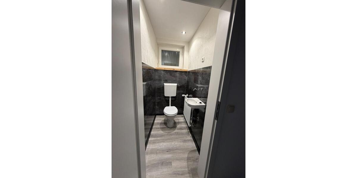 Etagenwohnung Hungen - 5 Zimmer, 127 m&sup2;, 1.360&euro; | Angebot:26626606