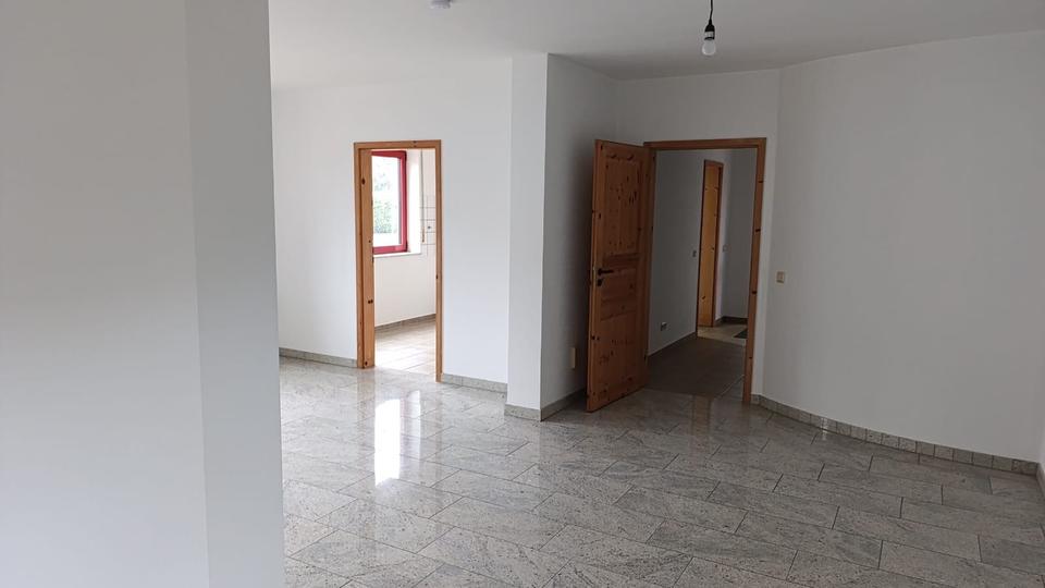 Erdgeschoßwohnung Riegelsberg - 2 Zimmer, 68 m&sup2;, 680&euro; | Angebot:24839785