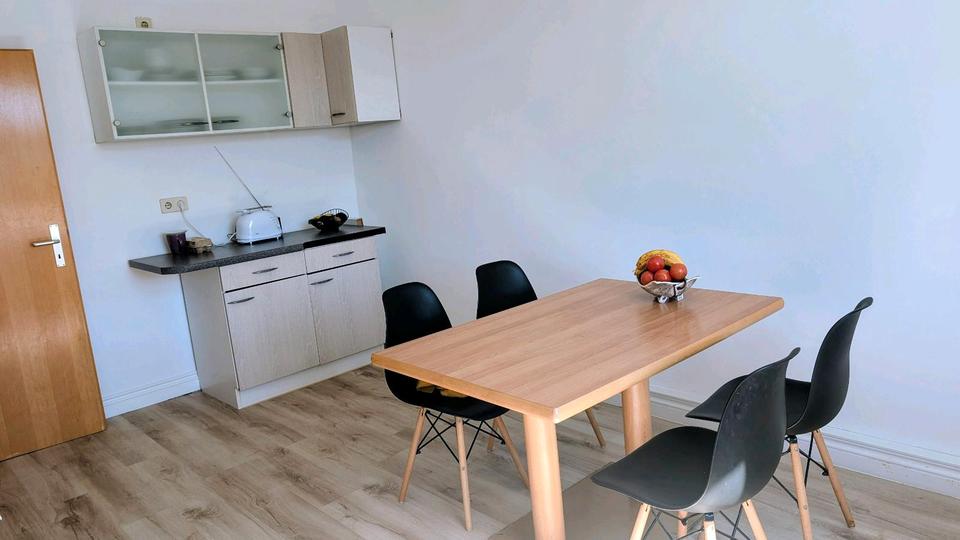 Etagenwohnung Pasewalk - 1 Zimmer, 15 m&sup2;, 250&euro; | Angebot:26476016