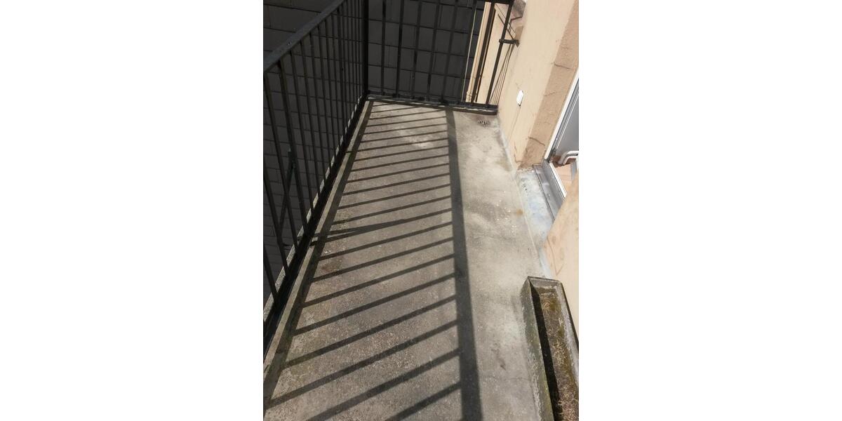 Etagenwohnung Hannover Döhren-Wülfel - 5 Zimmer, 126 m&sup2;, 1.200&euro; | Angebot:25391441