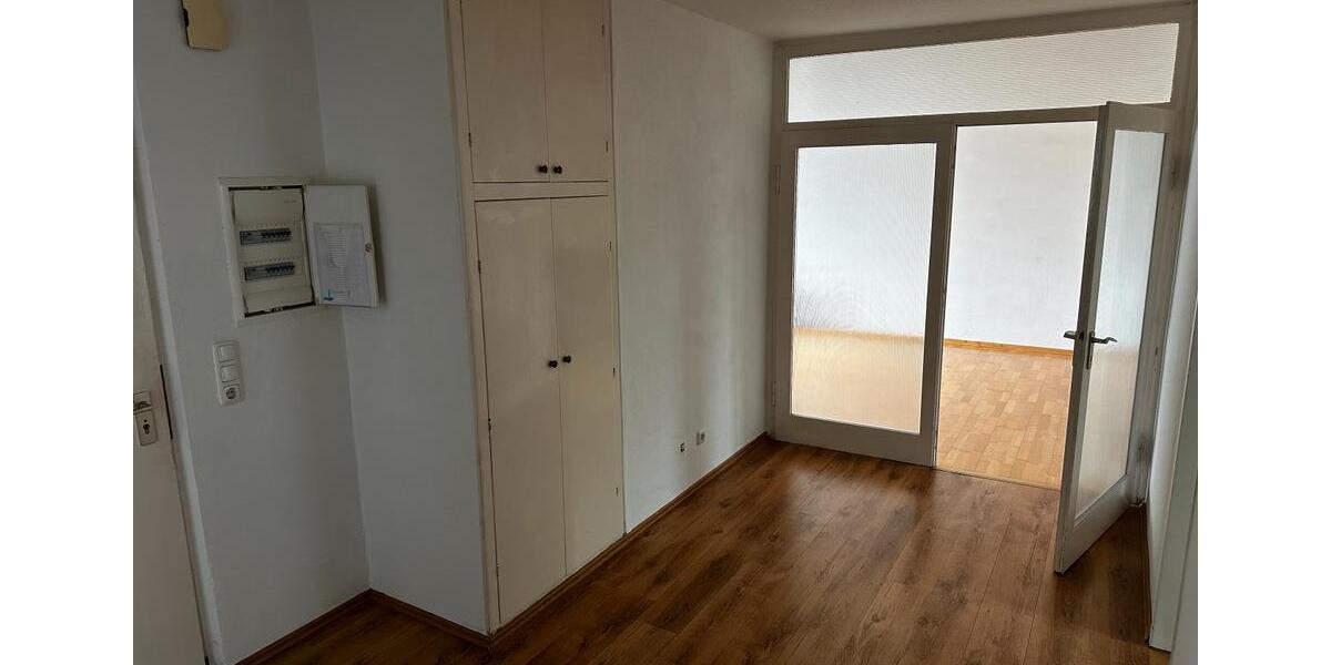 Geräumige 3 Zimmerwohnung 85m2 Stadtnah 3 zimmer