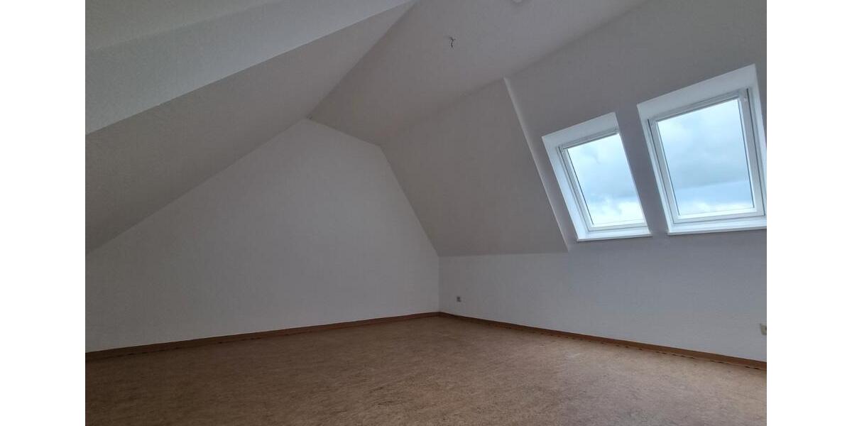 Dachgeschoßwohnung Halberstadt - 3 Zimmer, 79 m&sup2;, 460&euro; | Angebot:26460992