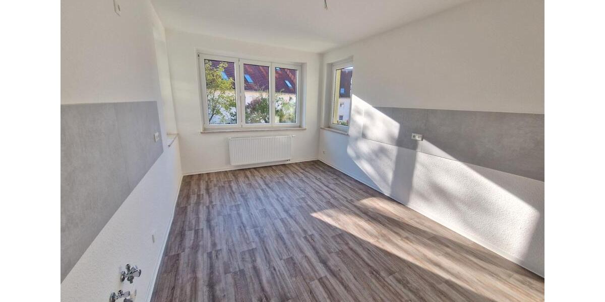 Etagenwohnung Schönebeck (Elbe) - 3 Zimmer, 86 m&sup2;, 695&euro; | Angebot:26266523