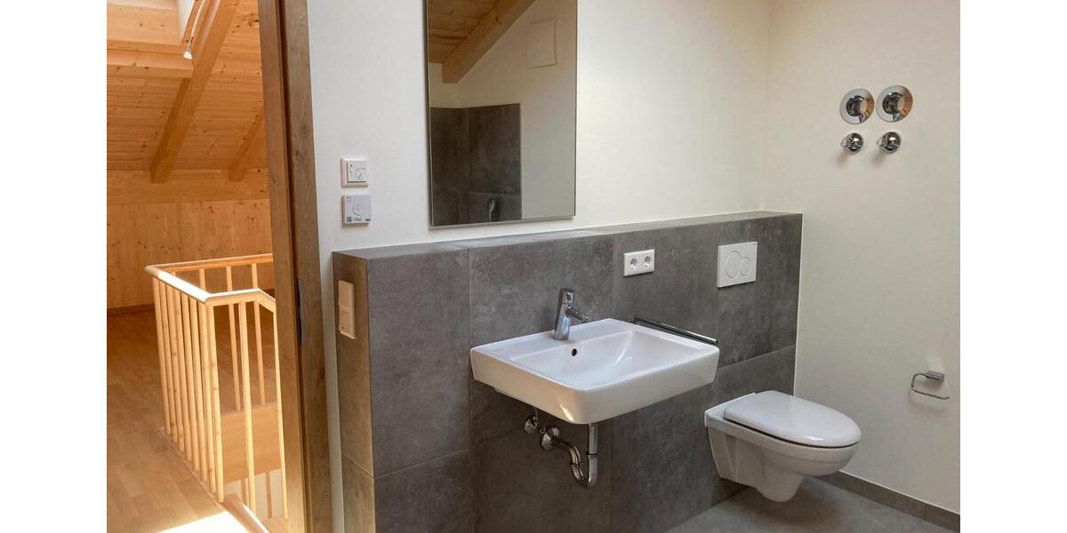 Maisonettenwohnung Bad Wiessee - 3.5 Zimmer, 109 m&sup2;, 2.290&euro; | Angebot:26689374