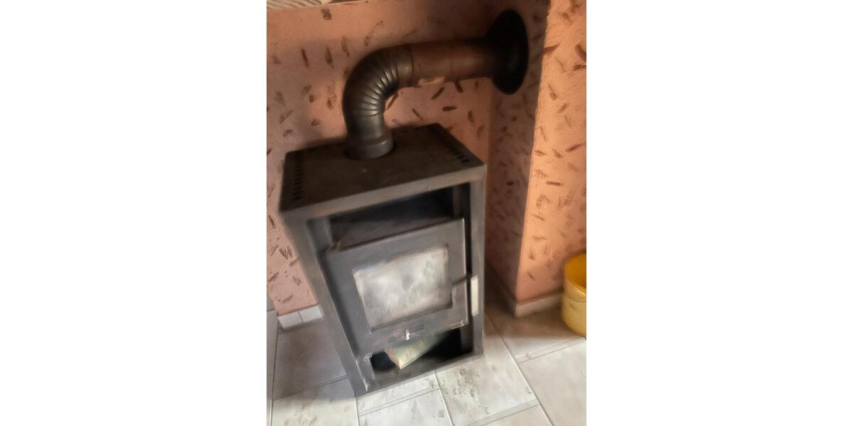 Etagenwohnung Eisleben (Lutherstadt) - 3 Zimmer, 75 m&sup2;, 450&euro; | Angebot:26125376