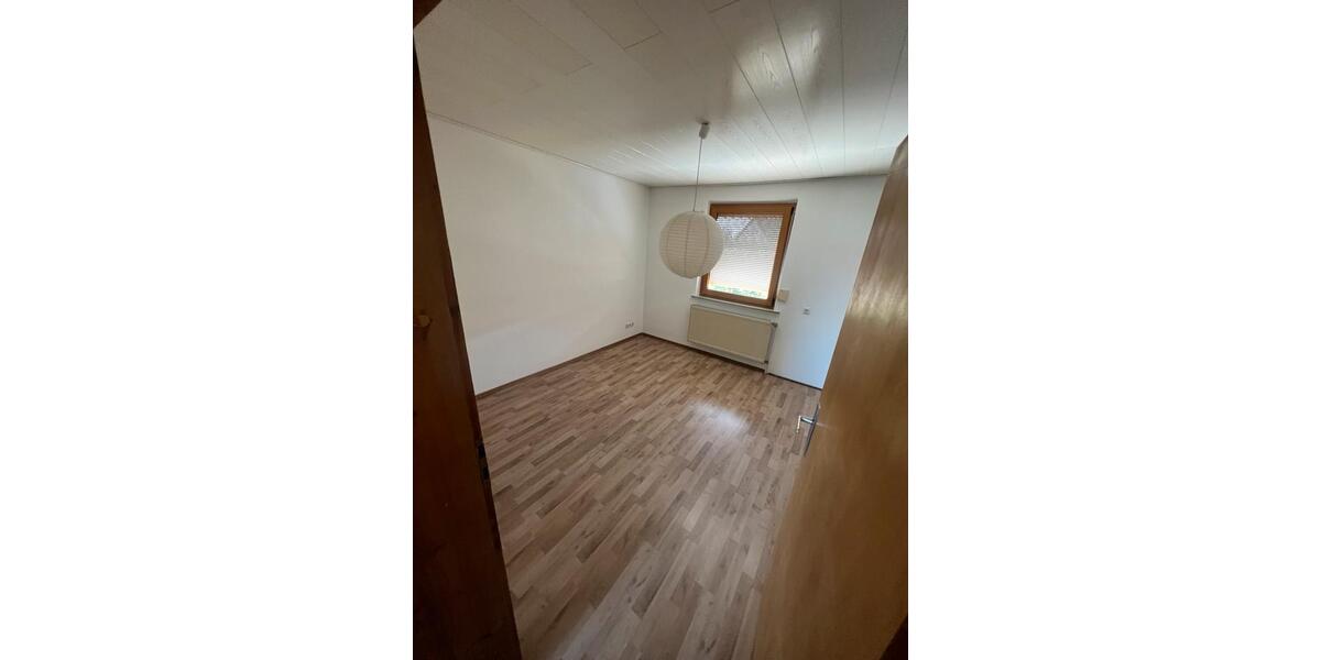 Etagenwohnung Maxhütte-Haidhof Haidhof - 2 Zimmer, 65 m&sup2;, 850&euro; | Angebot:26662940