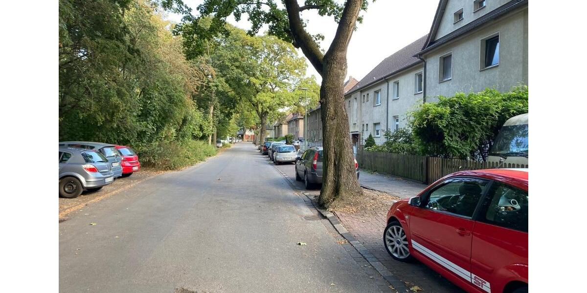 Etagenwohnung Duisburg Hamborn - 7 Zimmer, 175 m&sup2;, 1.350&euro; | Angebot:26671729