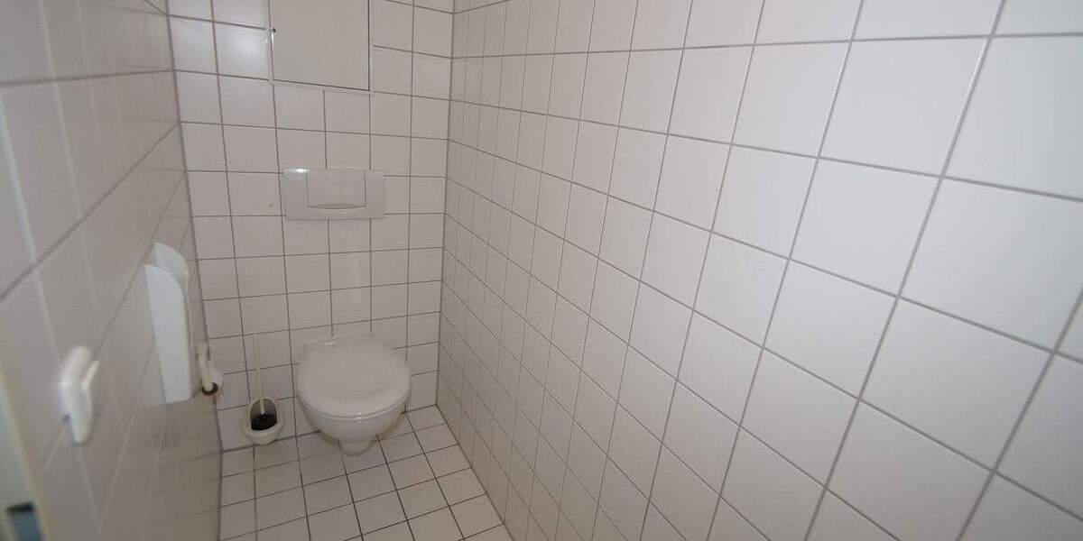 Gewerbeobjekt Magdeburg Stadtfeld Ost - 4 Zimmer, 110 m&sup2;, 670&euro; | Angebot:25997416