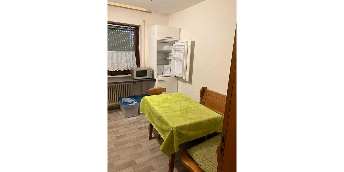 Etagenwohnung Stuttgart - 2 Zimmer, 70 m&sup2;, 600&euro; | Angebot:26551938