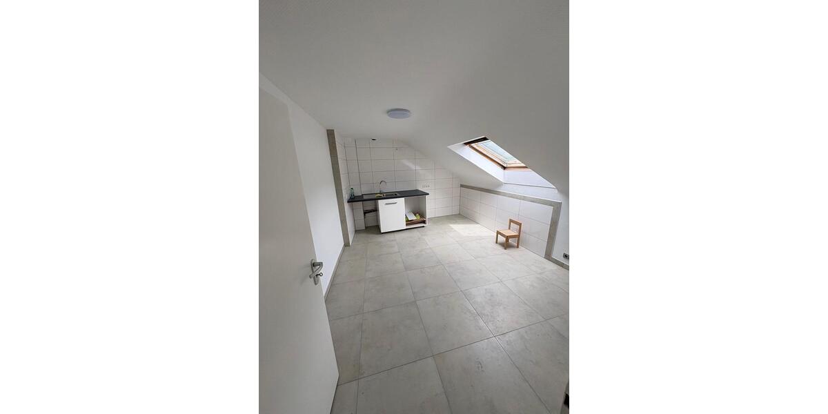 Dachgeschoßwohnung Bad Liebenzell - 3 Zimmer, 65 m&sup2;, 700&euro; | Angebot:26687934
