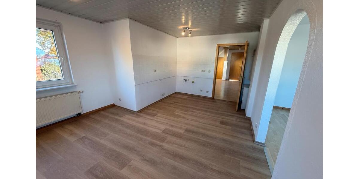 Dachgeschoßwohnung Amberg - 3.5 Zimmer, 90 m&sup2;, 700&euro; | Angebot:26321361