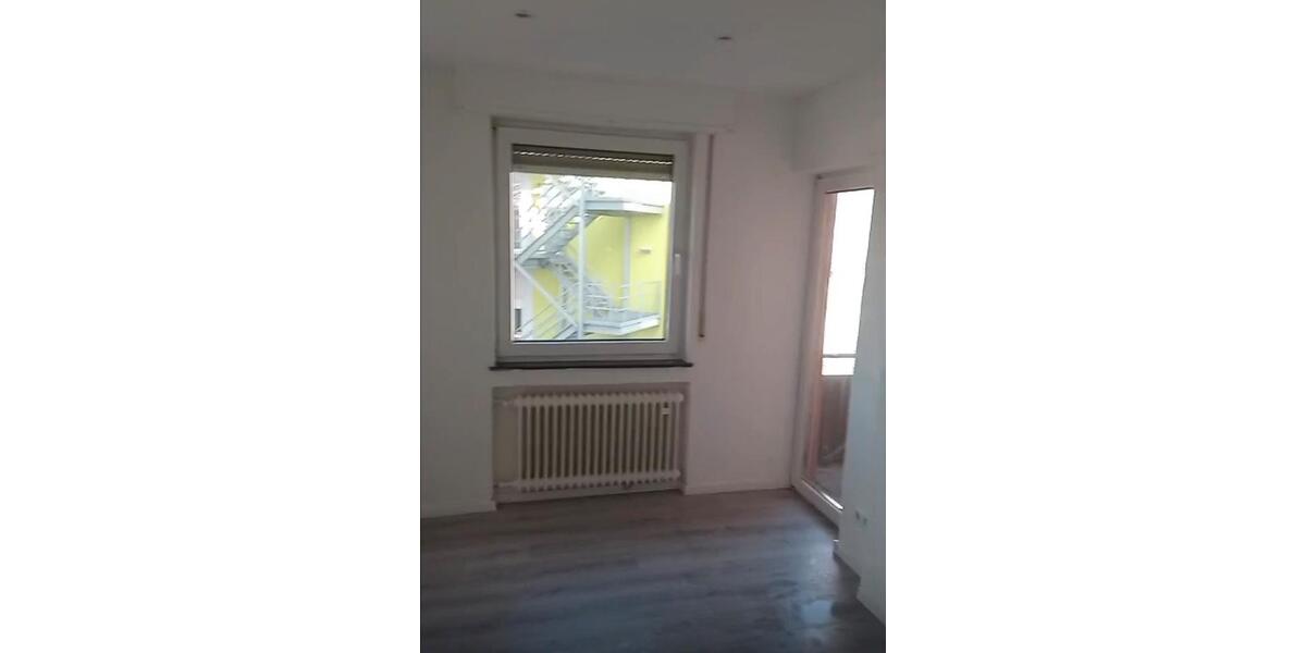 Etagenwohnung Neckarsulm - 4 Zimmer, 90 m&sup2;, 1.090&euro; | Angebot:26016035