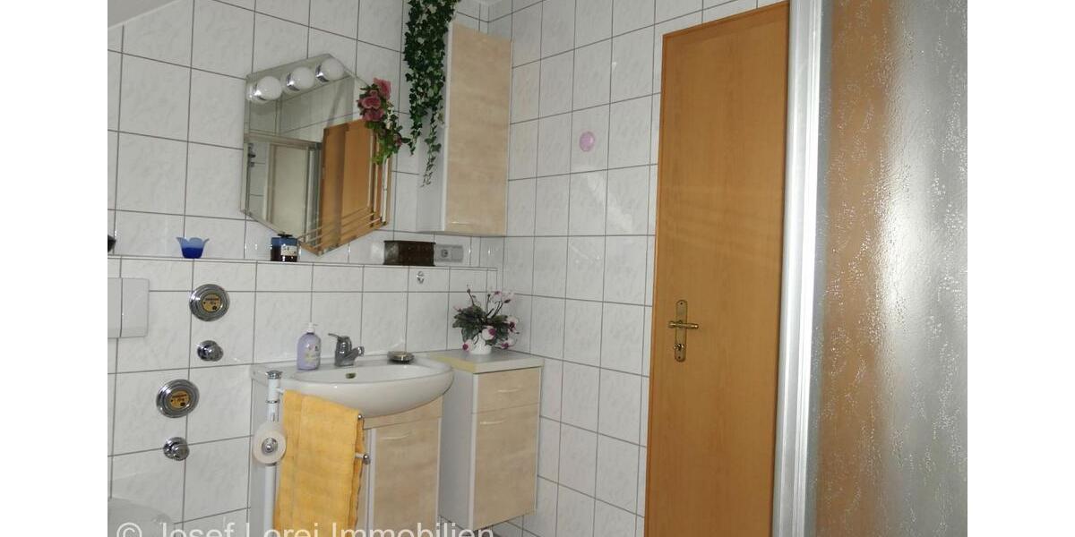 Dachgeschoßwohnung Hünfeld - 2 Zimmer, 65 m&sup2;, 485&euro; | Angebot:23299736