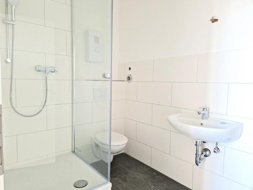 Top Zustand - Frisch renovierte 2-Zimmer-Altbauwohnung in Fürth zimmer