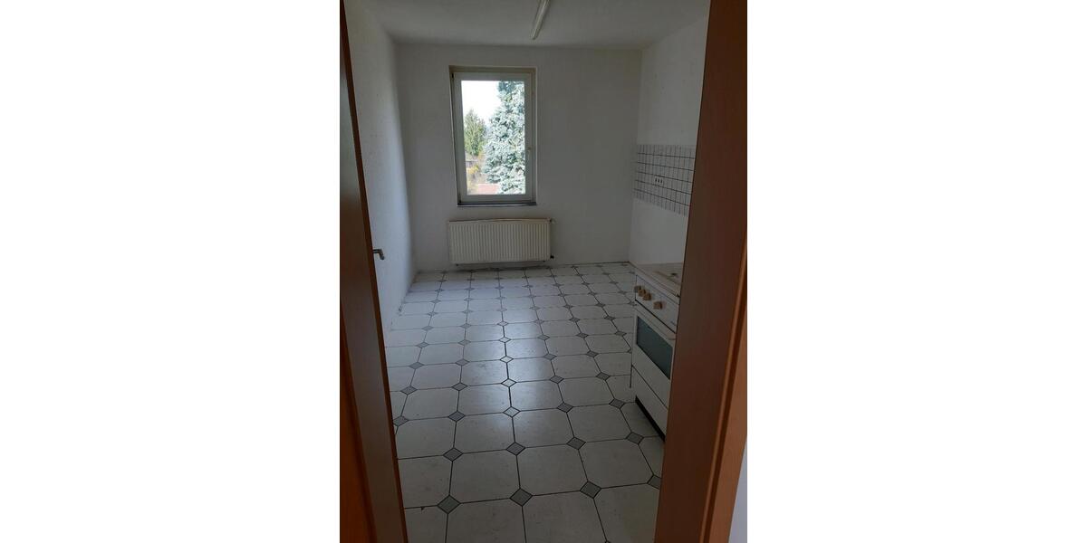 Etagenwohnung Mühlhausen (Thüringen) - 5 Zimmer, 132 m&sup2;, 820&euro; | Angebot:26286396