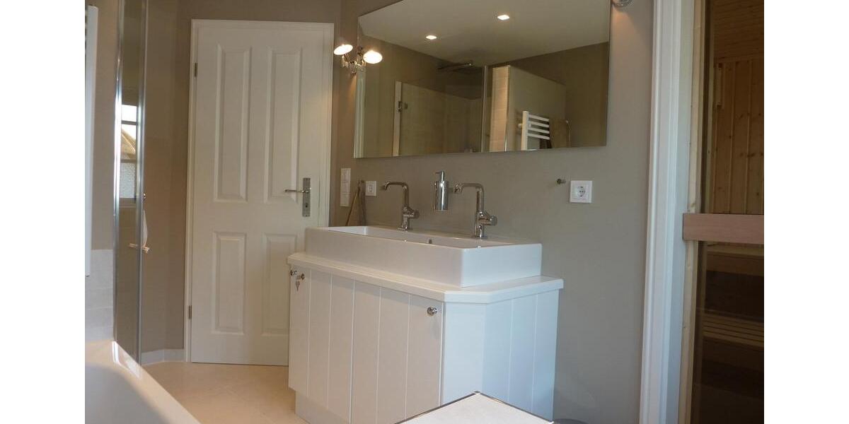 Wohnen auf Zeit Wyk Auf Föhr - 4 Zimmer, 150 m&sup2;, 210&euro; | Angebot:19037798