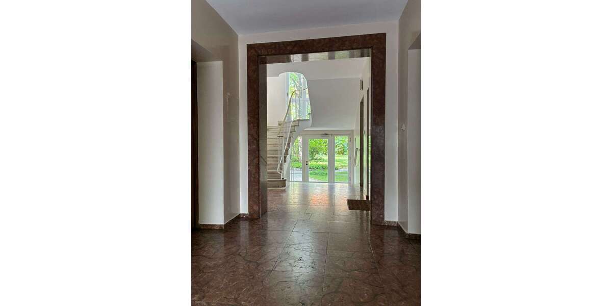 Etagenwohnung München Schwabing - 5 Zimmer, 127 m&sup2;, 3.300&euro; | Angebot:26741897