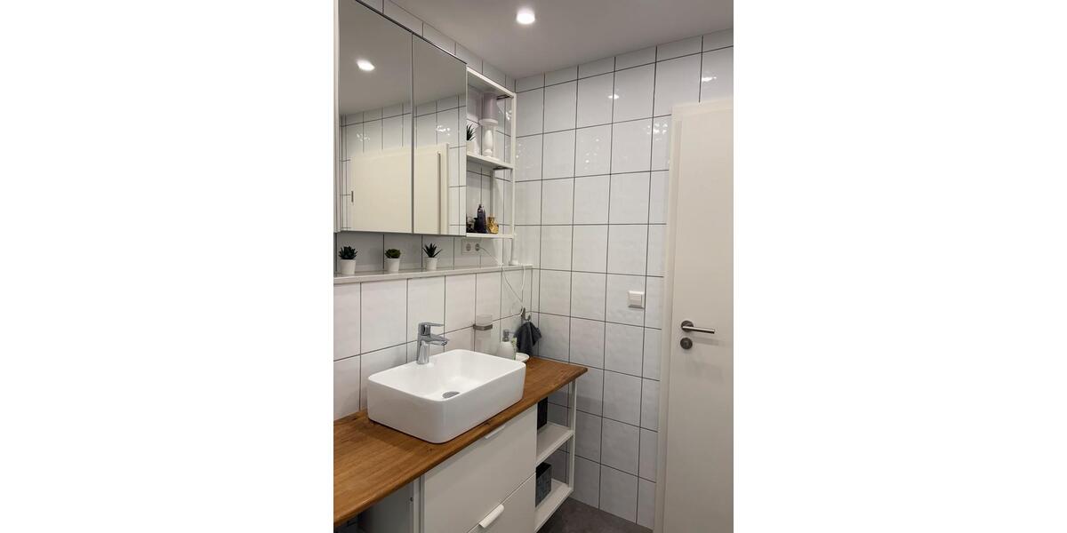 Etagenwohnung Ludwigshafen am Rhein Ludwigshafen-Oggersheim - 1 Zimmer, 38 m&sup2;, 700&euro; | Angebot:25373964